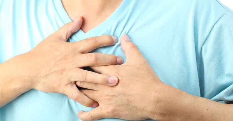 A osteocondrose torácica adoita manifestarse como dor na zona do corazón